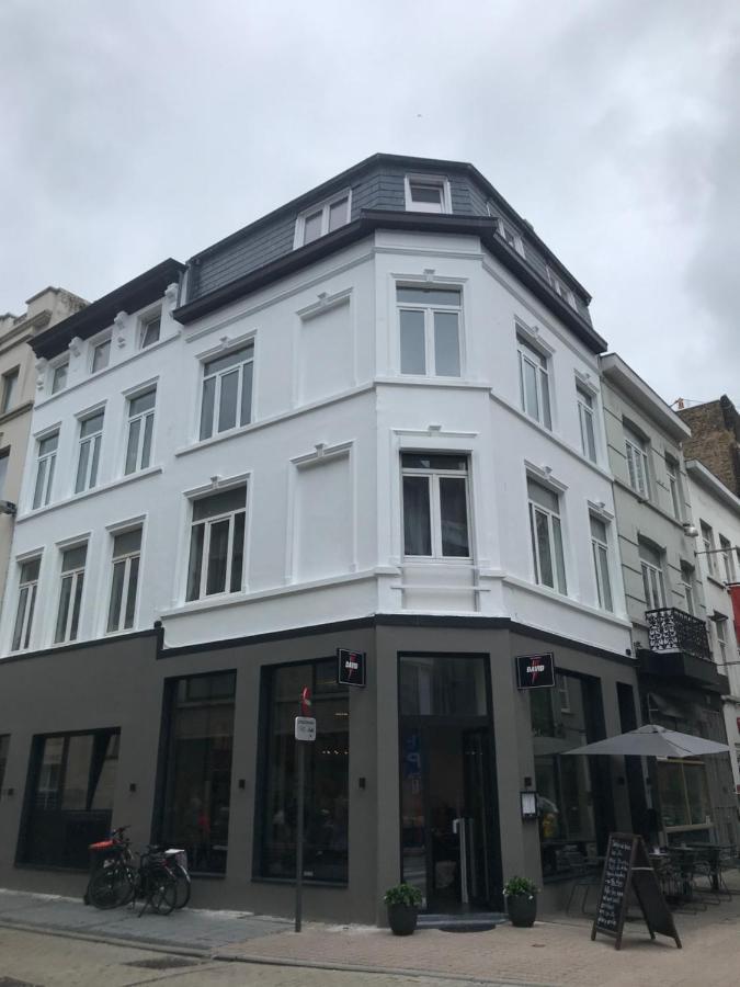 Etage 2 - Appartement In Centrum, 300M Van Zee En Gratis Parking Ostende Exteriér fotografie