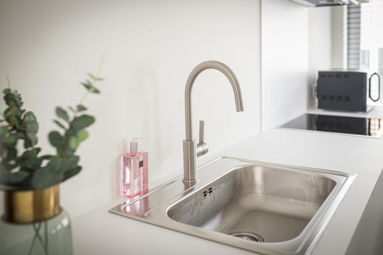 Etage 2 - Appartement In Centrum, 300M Van Zee En Gratis Parking Ostende Exteriér fotografie